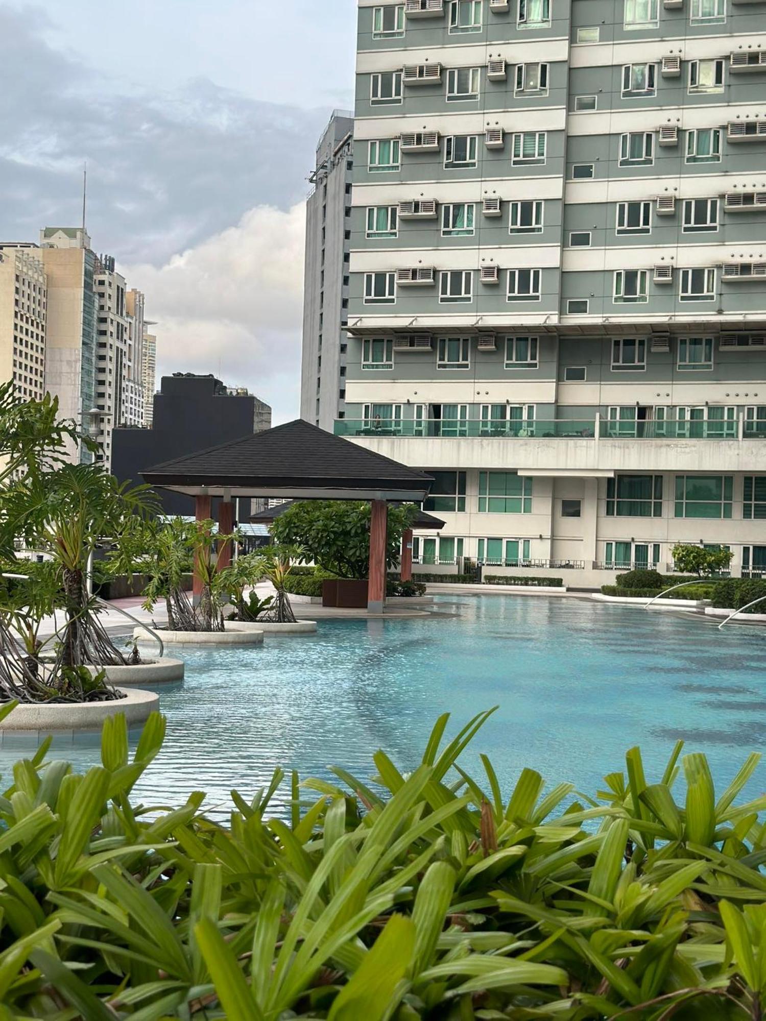 Aparthotel The Beacon Makati By Christine Ph Manila